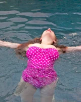 Cosmid - 19-misha-lowe-in-the-pool-0027