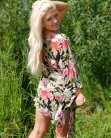 Showy Beauty - 01-0002